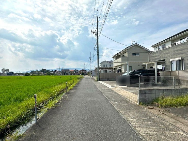 ◆南側道路 幅員約4.0m(西向き写真)
現地(2026年8月)撮影