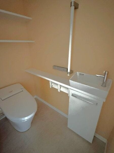 手洗器付きのトイレです!
