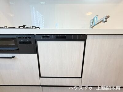 節水効果も期待できる、エコで実用的な食洗機を採用
手洗いの手間を減らし、ゆとりある時間を生み出します
家事の時短に役立つ、現代の暮らしに欠かせない設備