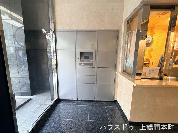 オートロック付き♪
管理の行き届いたエントランスホールが好印象です♪
清潔感のあるエントランスホールが毎日の暮らしを彩ります♪
落ち着いた雰囲気が広がる上質なエントランスホール♪