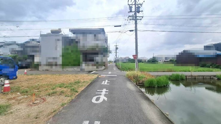 東側公道