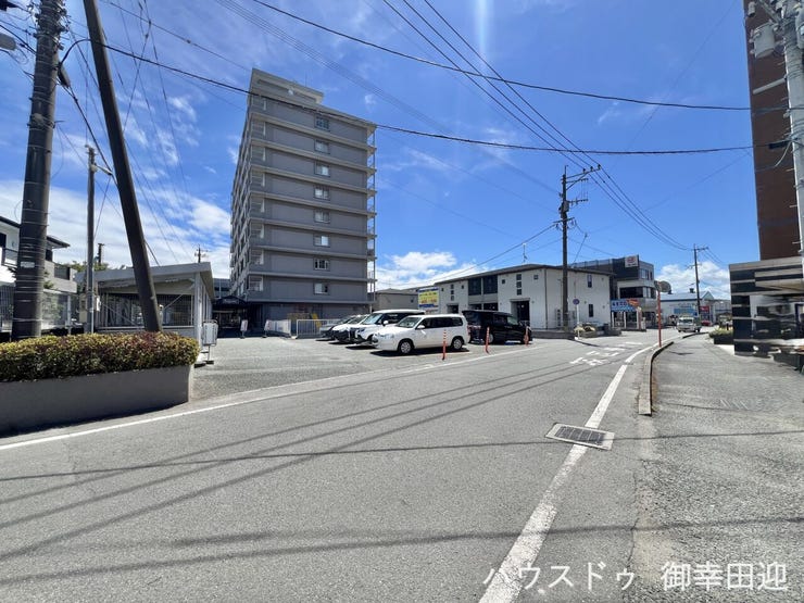 ■理想を叶える新しい暮らしの舞台■高いデザイン性と機能性を兼ね備えた住まい。ここで、家族の新しい物語が始まります。