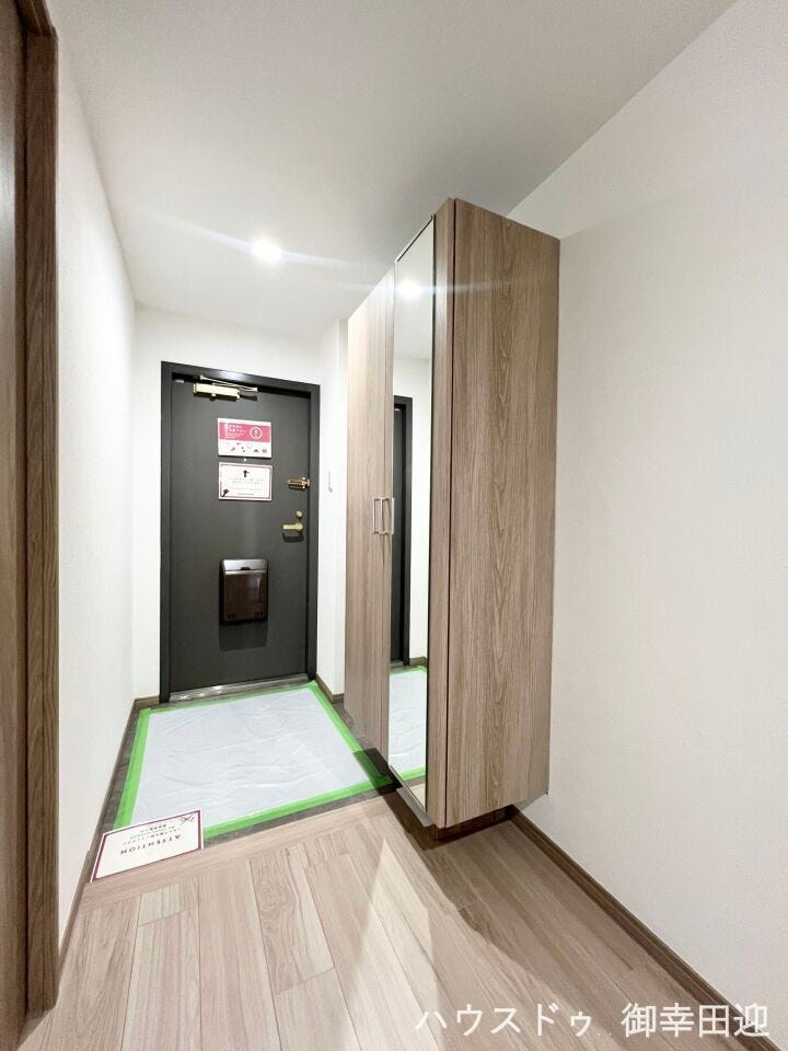 ■「しまう」が叶える美しい玄関■大容量のシューズボックスがあることでいつも整理された、気持ちの良い「家の顔」を保てます。