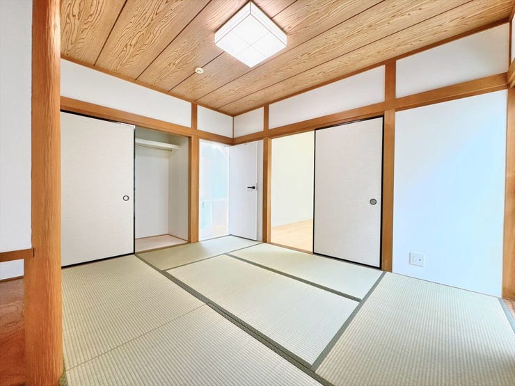 【全居室が南向きで、ゆとりのある6帖以上の広さを確保した住空間】2026年8月リノベーション済み!