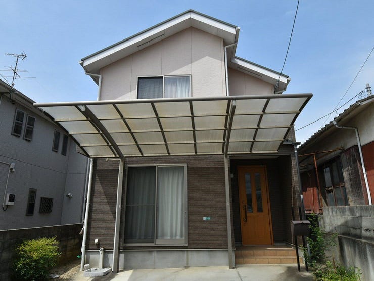 外観を東側より撮影