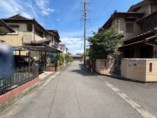 北側公道 約4.5mございます。