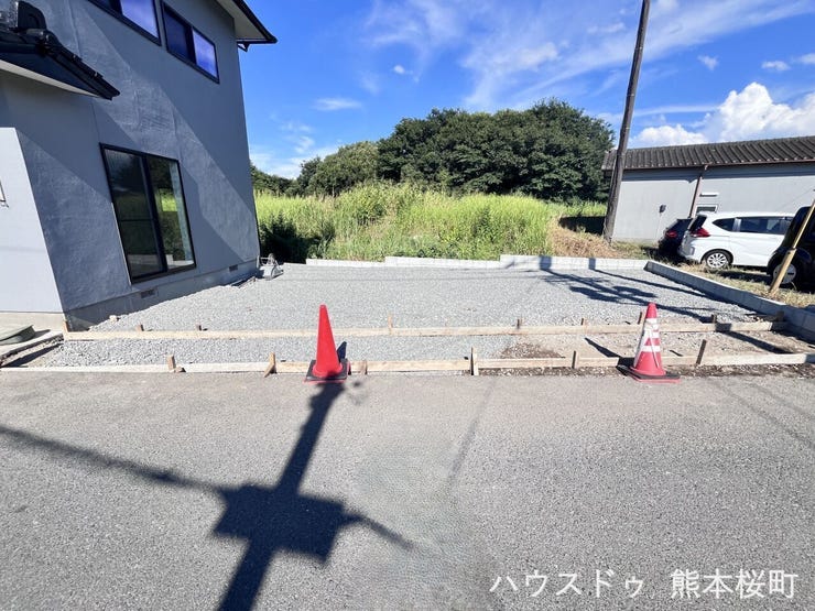 ■車と趣味の幅が広がる場所■単なる駐車スペースではない、洗車やタイヤ交換、DIYにも使える多目的な屋外スペースです。