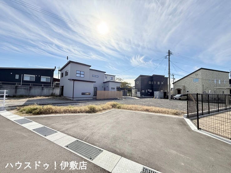 【外観写真】
同仕様物件即内覧可能です!実際に見て、触れてみてください。
お好きなお時間に見学できます。お気軽にお問合せください。