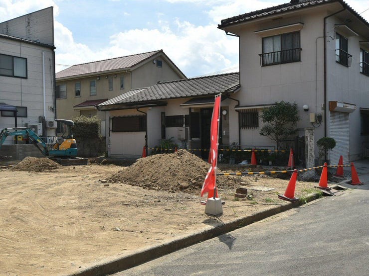 【外観写真】
建設地を北西側より撮影