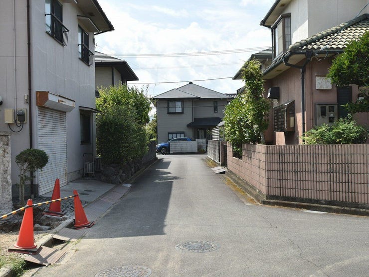 西側道路