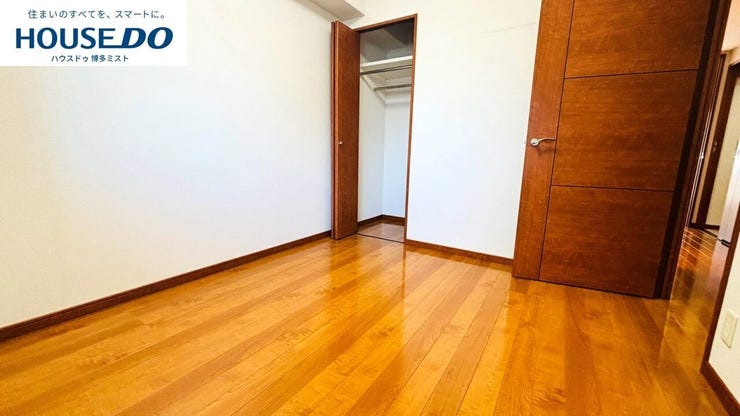 【リフォーム前】子どもに「自分の部屋」ができる日を、楽しみにしている方も多いはず。ベッドと机が置けて、少し遊べるくらいのちょうどいい広さです。