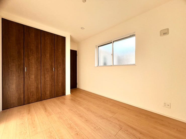 2F洋室6帖/築浅ならではのきれいな住空間です♪