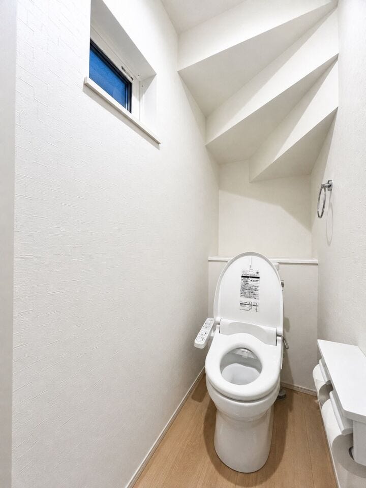 築浅ならではのきれいな住空間です♪※AIによる画像加工を行っております。