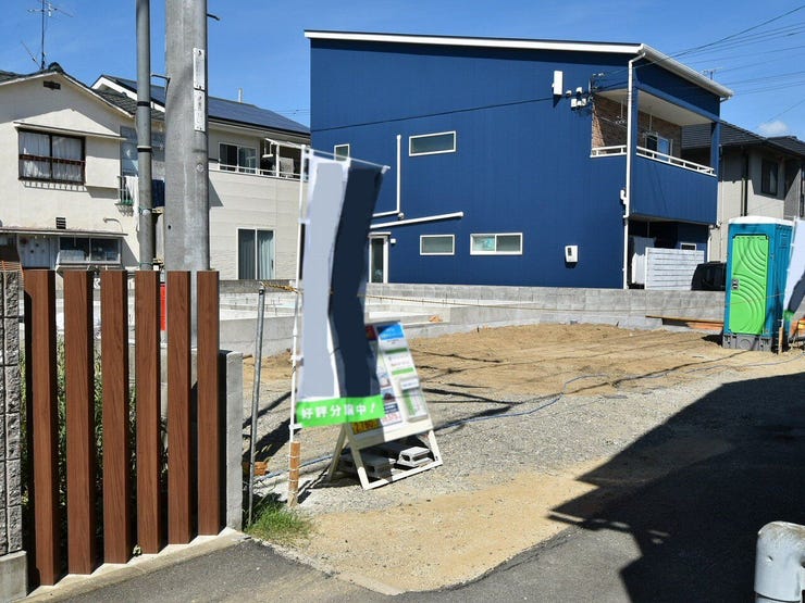 建設地を南西側より撮影 2026.08.30