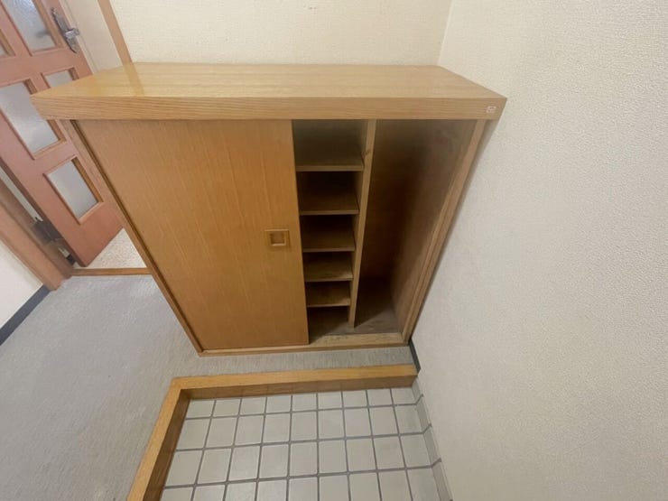 玄関靴箱