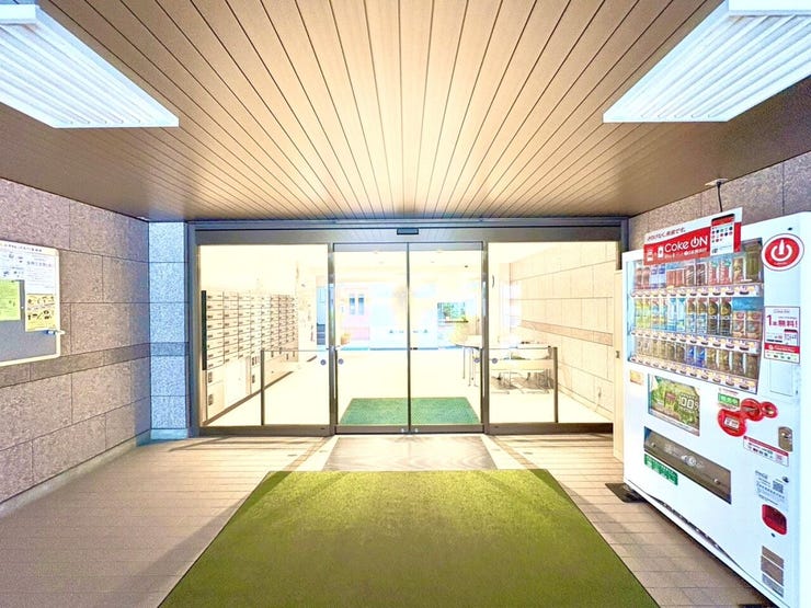 外出不要でいつでもドリンクを購入可能。急な来客時や夜間のご利用にも便利です♪
