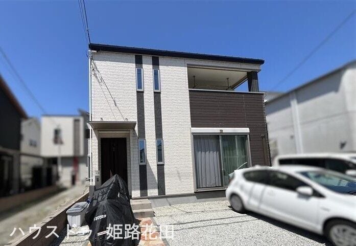【外観】
閑静な住宅街♪