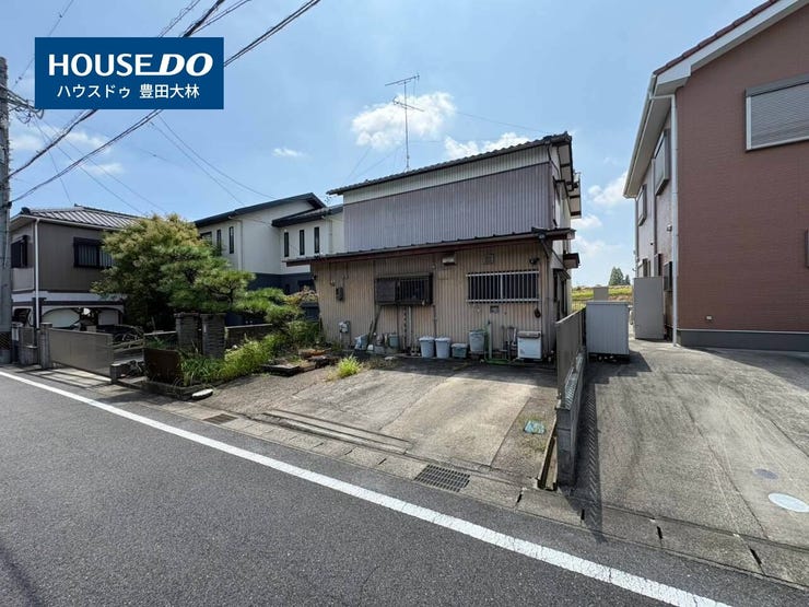 建築条件なし
お好きなハウスメーカーさんで建築可能です!
建物解体更地渡しで予算も抑えられます