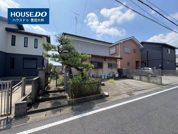 建築条件なし
お好きなハウスメーカーさんで建築可能です!
建物解体更地渡しで予算も抑えられます
