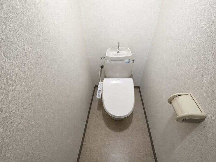 ■温水洗浄便座です。寒い冬でも安心してお使いいただけます♪