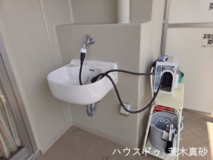 南側ワイドバルコニーにある水栓蛇口