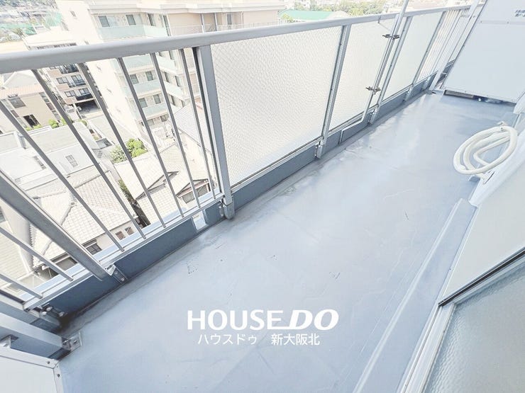 ■陽当り・通風・眺望良好のゆとりのあるバルコニー!
■テーブルや観葉植物等を置けばまた違った空間に大変身します!