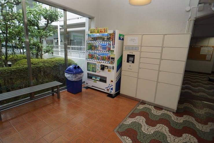 ■留守の時でも荷物を受け取れる24時間対応の便利な宅配ボックス完備!