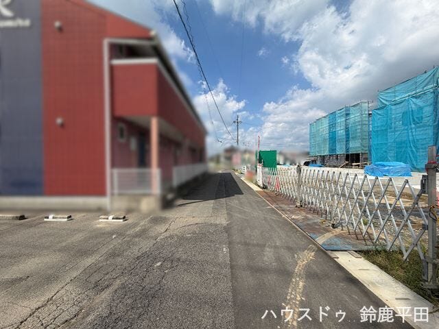 【南側幅員約4.0m前面道路】大型車の通行が少なく、騒音や振動を抑えられます。(2026年9月24日 撮影)