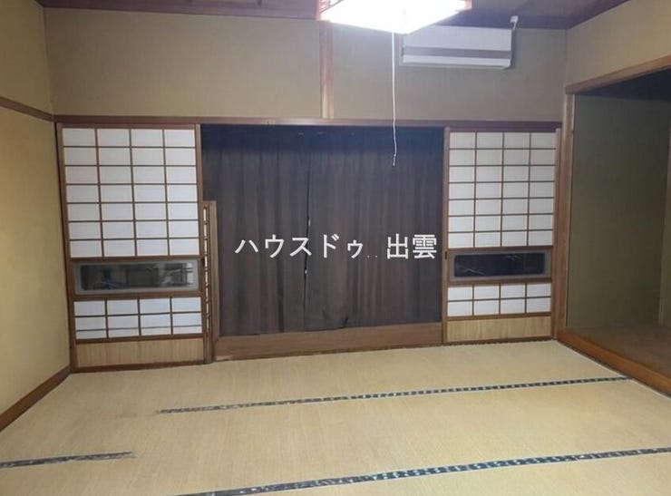 落ち着きのある和室は、心を和ませてくれる癒しの空間。来客用としてはもちろん、お子さまのお昼寝スペースとしても活躍します。