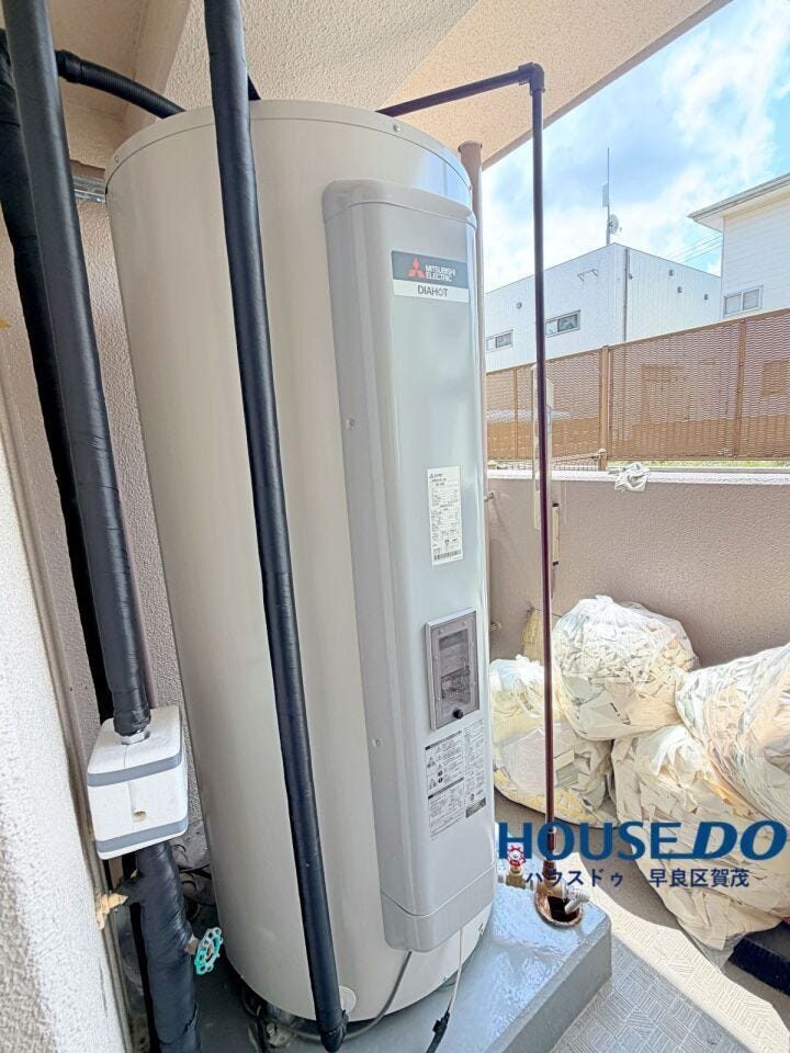 ベランダにある温水器です