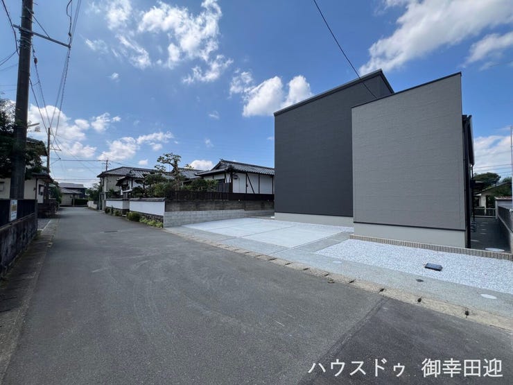 ■理想を叶える新しい暮らしの舞台■高いデザイン性と機能性を兼ね備えた住まい。ここで、家族の新しい物語が始まります。