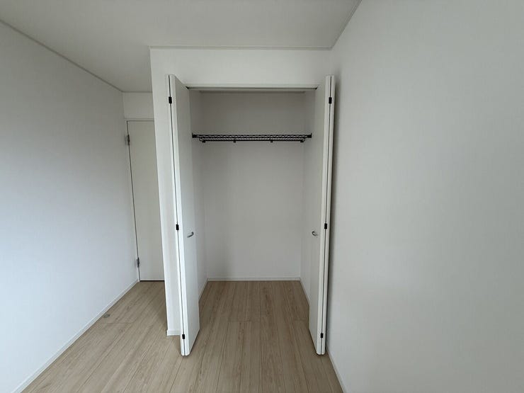 こちらにもクローゼットを備えています!