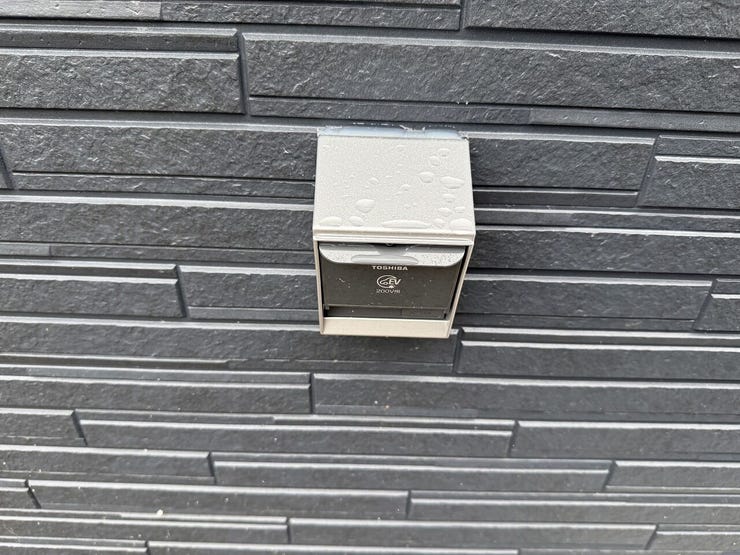屋外に電源コンセントを完備♪
