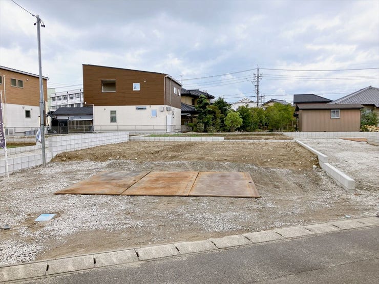 【通学しやすい立地】
古知野北小学校まで徒歩4分、北部中学校までは徒歩6分と通学時間が短くなることで、子どもたちの負担も軽減♪
送り迎えもしやすく、子育て世帯にとって嬉しい住環境が整っています!