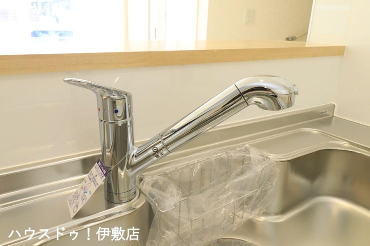 石谷町 新築戸建 【浄水器一体型水栓（同仕様写真）】
安全で安心したお水がでてくるので、小さなお子様がいるご家庭にも安心でおいしい水がいただけます。