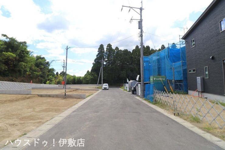 石谷町 新築戸建 【前面道路】
分譲地内の前面道路、行き止まり道路で交通量少なめです