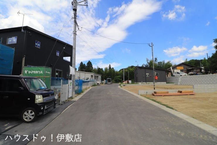 石谷町 新築戸建 【前面道路】
分譲地内の前面道路、行き止まり道路で交通量少なめです