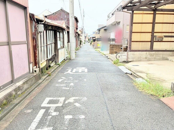 交通量の少ない道路です