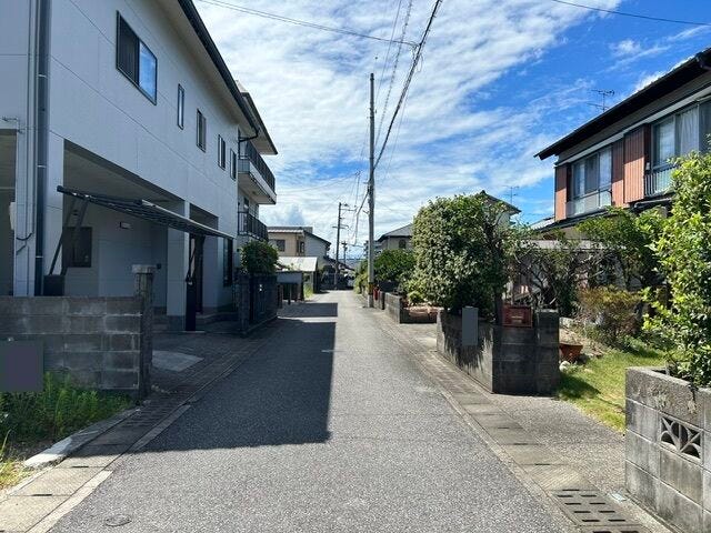 南側道路 東から西方向