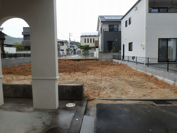 建設地を南側より撮影 2026.09.03 雨天時