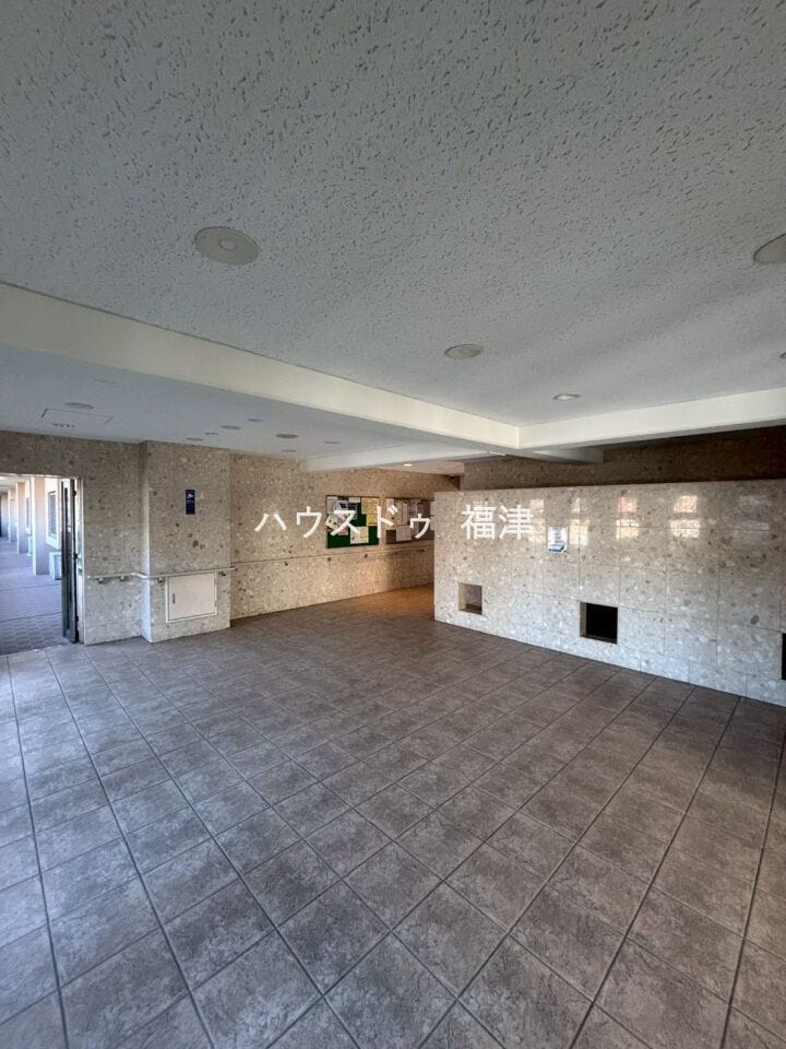 《福岡市東区和白丘2丁目 中古マンション》
コアマンション和白丘ネクステージA棟