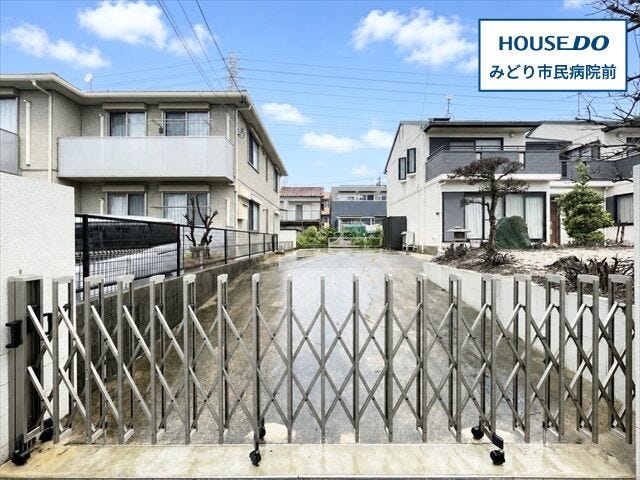 【外観】
【鳴海町字中汐田エリア】建築条件なしの売土地になります。
名鉄名古屋本線/鳴海駅まで徒歩12分
名古屋市立緑小学校まで徒歩2分(約120m)
名古屋市立左京山中学校まで徒歩25分(約1940m)