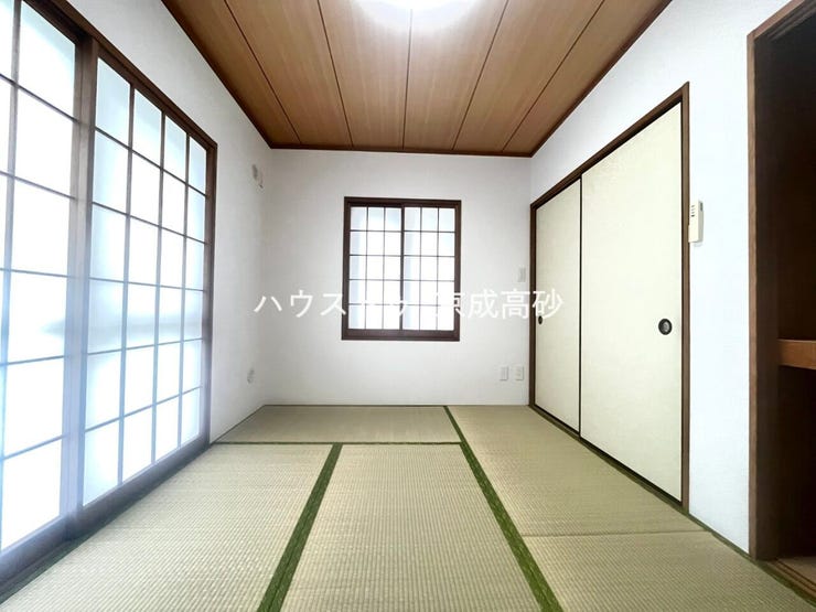 6帖の和室は、家族構成やライフスタイルに合わせて幅広い使い方ができます。