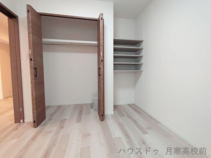 6.0帖洋室 クローゼット