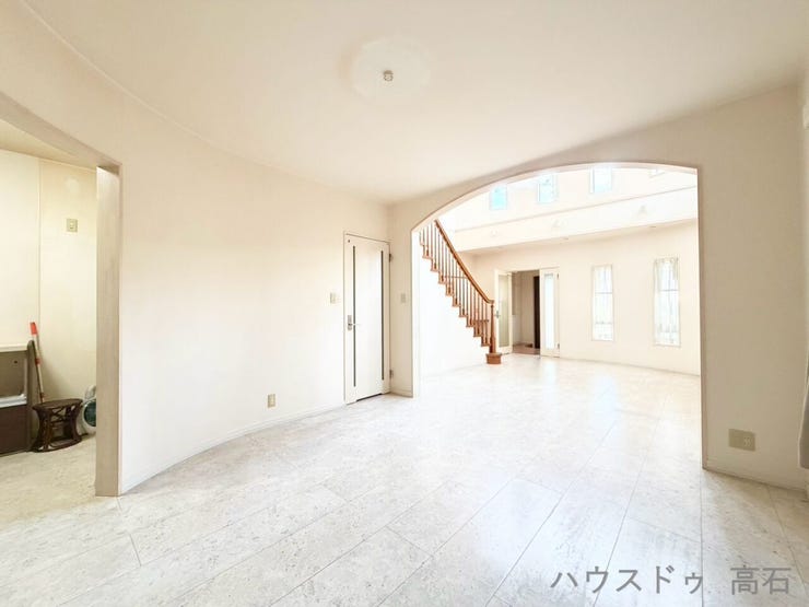 床暖房がしっかりついているので、広いお部屋でも寒い季節を暖かく快適に過ごせます。