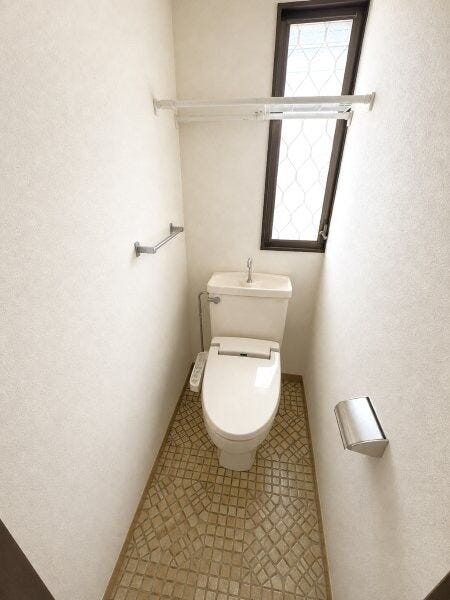 2階のトイレです。AI技術により家電・荷物等を加工しております。