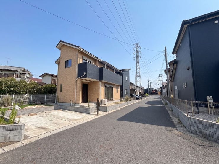 【Exterior】落ち着きのあるシンプルな外観で、長く愛せる住まいに仕上がっています。