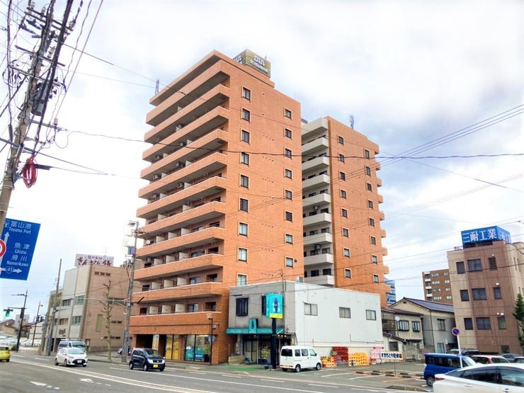 【外観】
角部屋で暮らしやすい生活環境♪