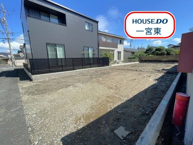 【外観】
3LDK、駐車場:2台可
交通:名鉄名古屋本線「新木曽川」駅 徒歩10分
学校:木曽川東小学校 徒歩7分、木曽川中学校 徒歩24分