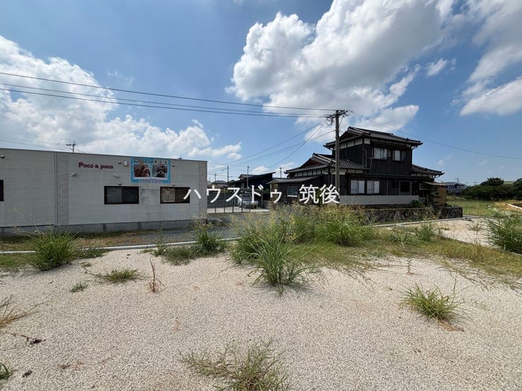 周辺は戸建住宅などが見られる、落ち着いた住環境です。